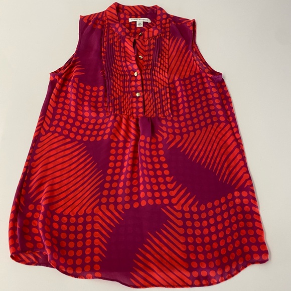 Banana Republic Tops - Banana Republic sleeveless blouse sz XS